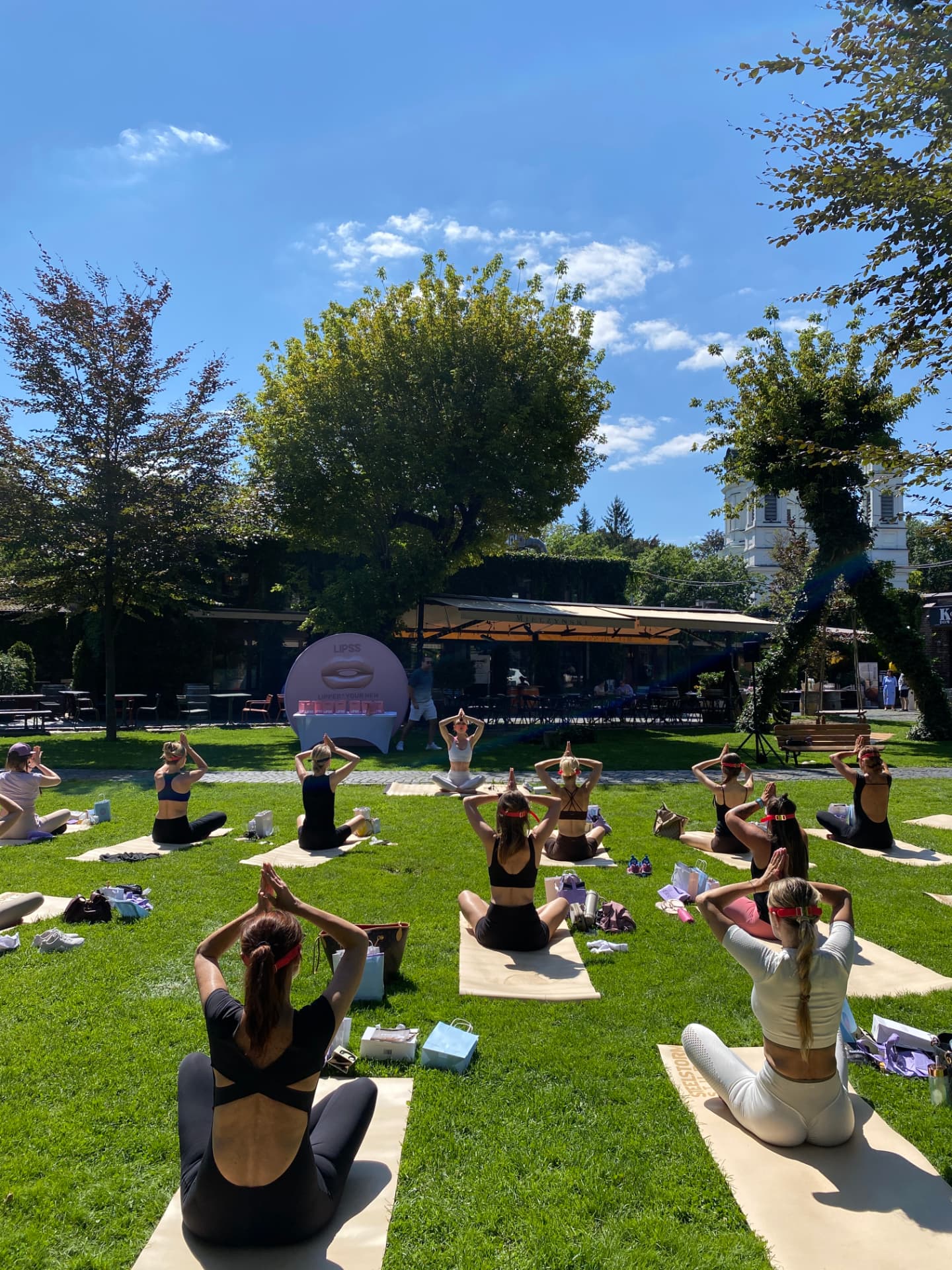 Yoga x FOREO — zdjęcie 3